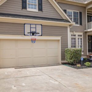 Wall-mounted basketball hoop 35 x 24 inches shatterproof back
